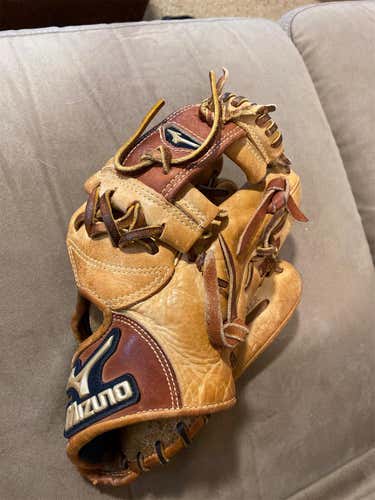 Used Infield Global Elite 11.5" Baseball Glove