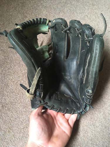 Robinson Cano A2000 11.5" Baseball Glove