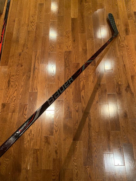NEW Senior Bauer Left Hand 87 Flex P92M Vapor FlyLite Hockey Stick Pro Stock
