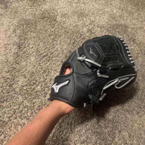 Black New Right Hand Throw Classic Pro Soft 12" Mizuno Baseball Glove