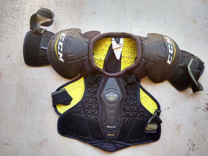 Used Junior Large CCM Tacks 6052 Shoulder Pads
