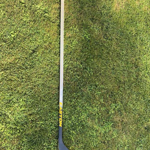 **Rare Easton RS Sr Stick
