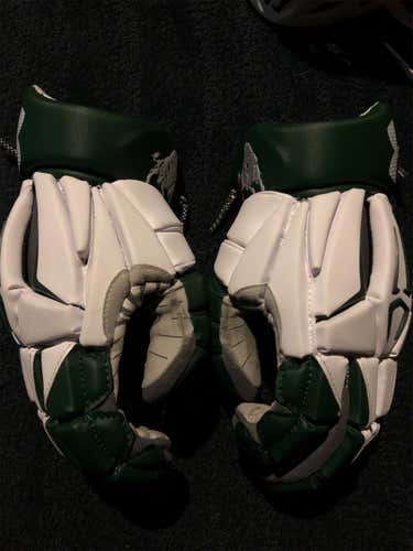 Used UA Command Pro Gloves