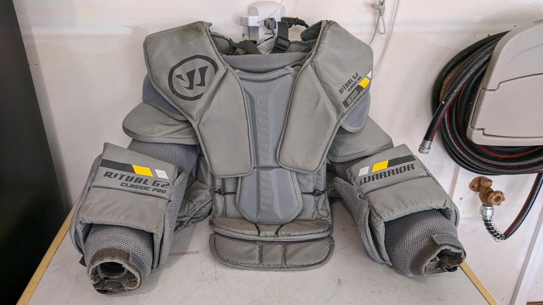 Senior Used Medium Warrior Ritual G2 PRO Chest and Arm Protector Goalie Chest Protector