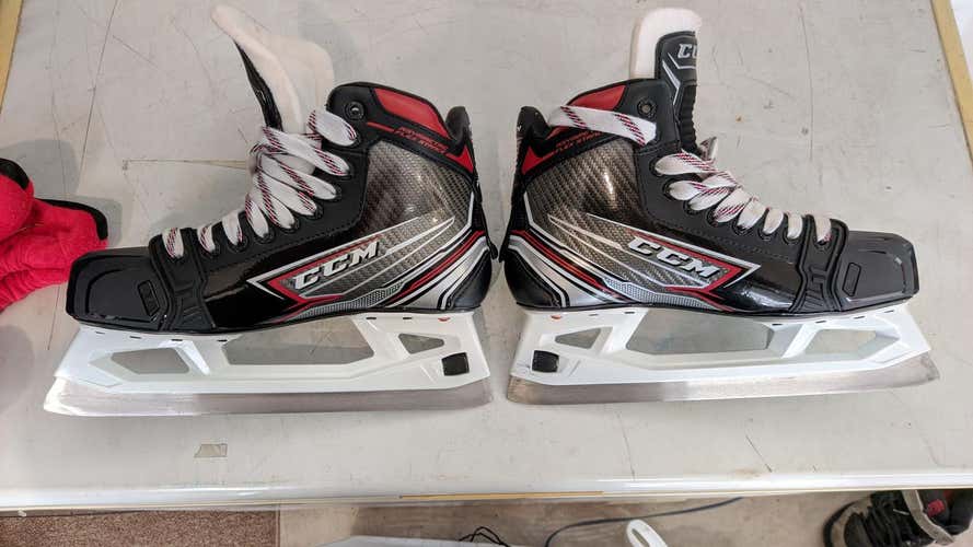 Senior New CCM FT460 Hockey Goalie Skates Regular Width Size 7.5