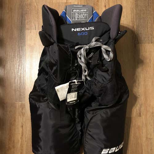 New Medium Bauer Nexus 600 Hockey Pants