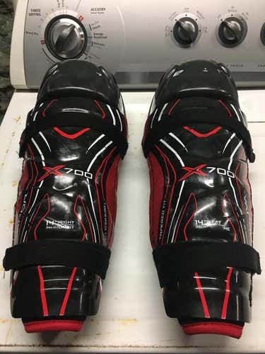 Used Senior Bauer Vapor X700 Shin Pads size 14"