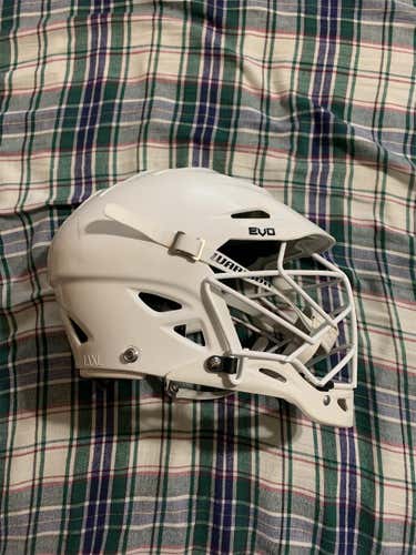Warrior Evo Helmet (L/XL)