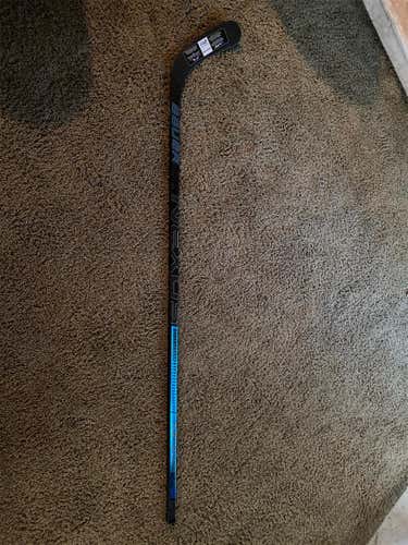 New Right Handed Nexus 2N Pro Mid Pattern  Hockey Stick