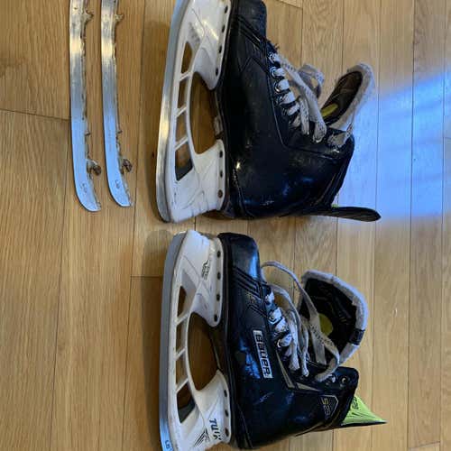 Used Bauer Supreme S29 Extra Wide Width Size 7 Hockey Skates
