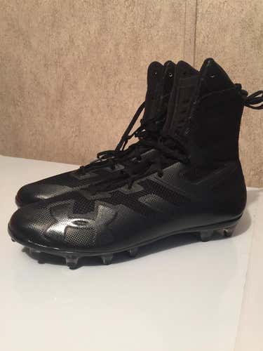 Men's Under Armour Cleats highlight Size 11 Black