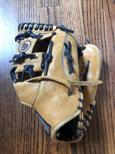 Brown Used Kid Pitch (9YO-13YO) Other Right Hand Throw Infield Baseball Glove 11.5"