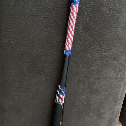 Used  Wood Pro Cut (-3) 28 oz 31" Bat