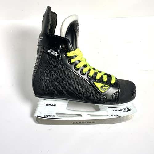 NEW Graf Supra G135S Junior Hockey Skate Size 2R
