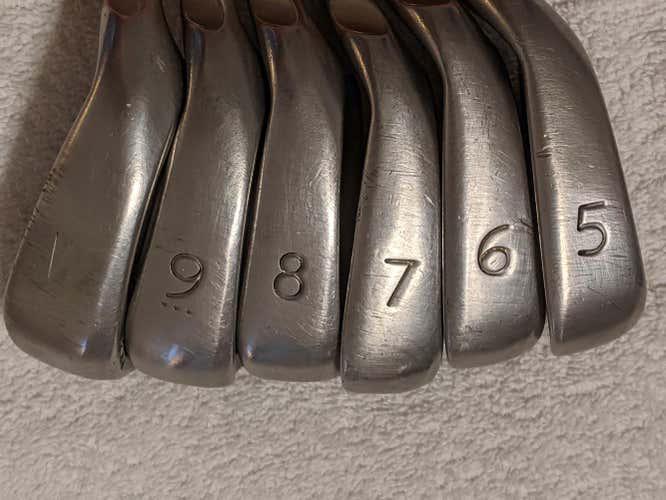 Ping G2 5-PW Right Handed Iron Heads Blue Dot Take .355 Taper Tip Shafts