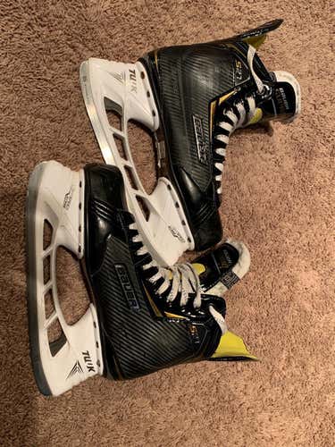 Used Bauer Supreme S27 Regular Width  Size 8 Hockey Skates