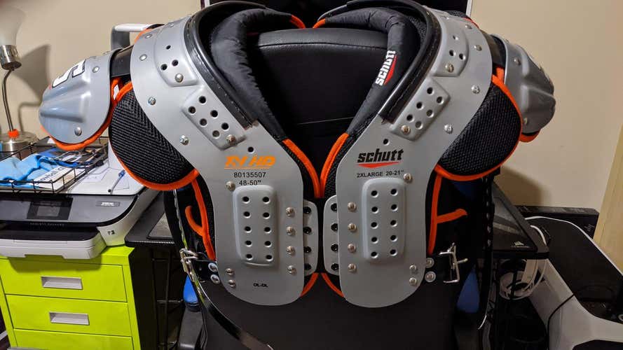 New XXL Schutt XV HD Shoulder Pads