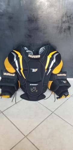 Senior Used XS Vaughn v7 Goalie Chest Protector