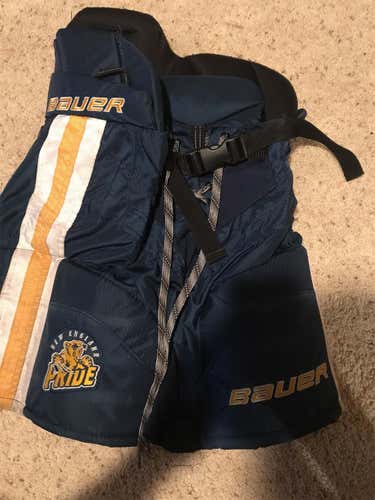 Used Navy Blue Bauer Nexus Pant Size Junior Small