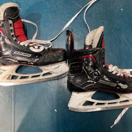 Senior Used Bauer Vapor 1X 2.0 Hockey Skates Regular Width Size 9