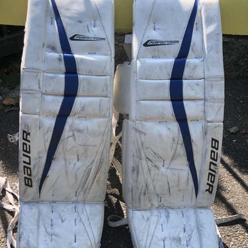 White Used 32" Bauer Reactor 7000 Goalie Leg Pads