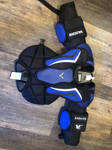 Junior New Small Vaughn Velocity v6 700 Goalie Chest Protector