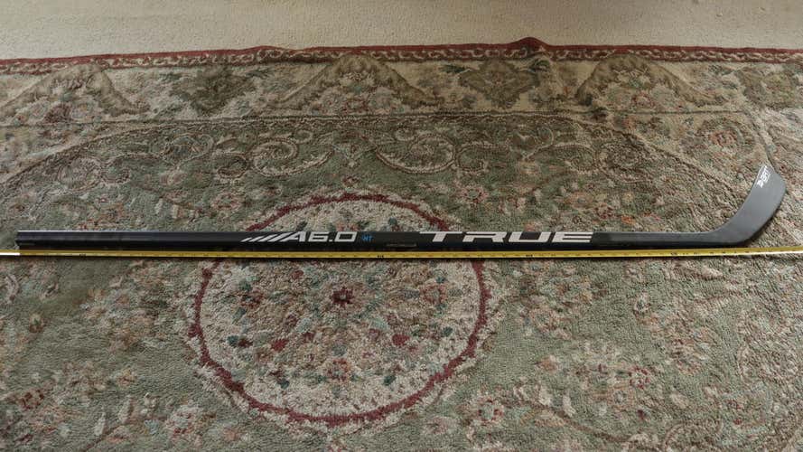 Used Senior True Right Handed A6.0 HT Hockey Stick TC4 Curve