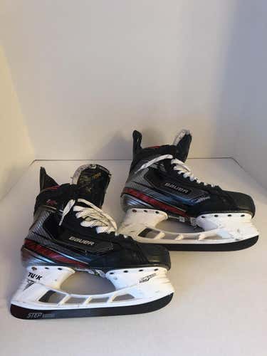 Senior Used Bauer Vapor 2X Pro Hockey Skates Wide Width Pro Stock Size 9E Black Stepsteel