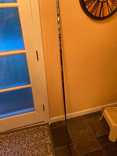 Used Right Handed Vapor 1X Lite Mid Pattern  Hockey Stick