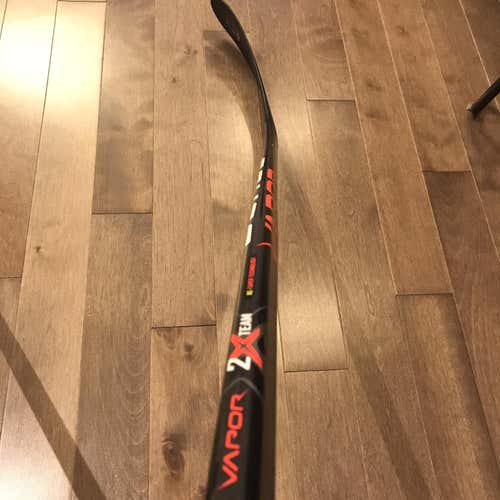 Bauer 2X Team - RH P28 87flex (61")