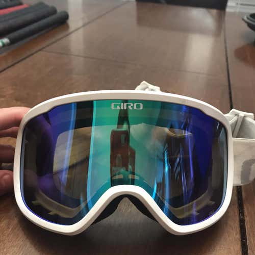 White Unisex Giro Snowboard Goggles
