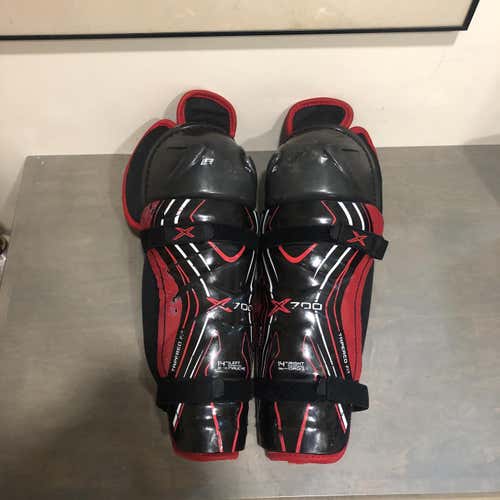 Used Bauer Vapor X700  Shin Pads