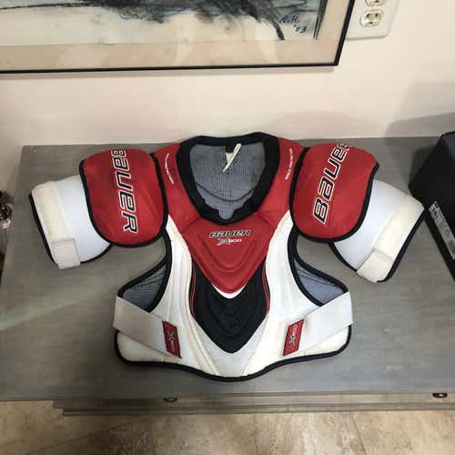Used Medium Bauer Vapor X800  Shoulder Pads