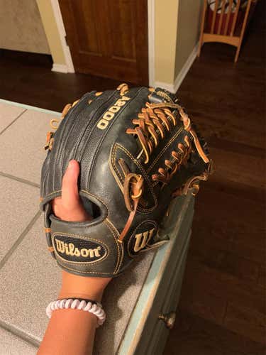 Black Used Pitcher's A2000 11.25" Baseball Glove