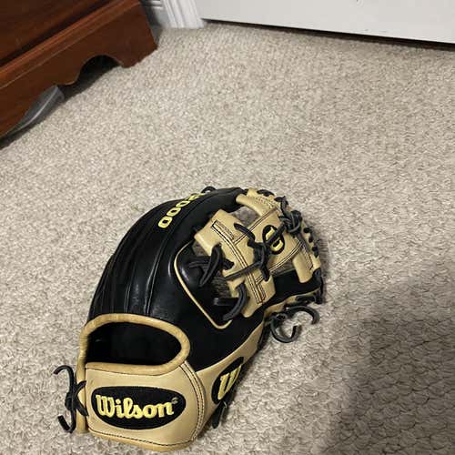 Wilson A2000. Perfect Form. Never Touched Dirt.