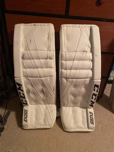 34" CCM Extreme Flex lll Pro Stock Goalie Leg Pads