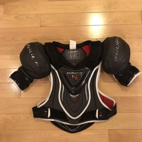 Used Small Bauer Vapor 1X  Shoulder Pads