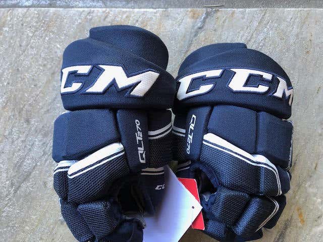 New Junior CCM QLT270 Gloves 11"