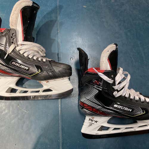 Senior Used Bauer Vapor 2X Pro Hockey Skates Wide Width Pro Stock Size 7.5