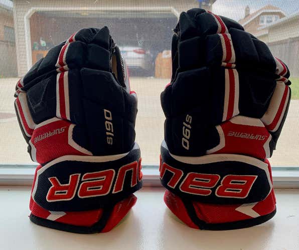 Red Used Senior Bauer Supreme s190 Gloves 13"