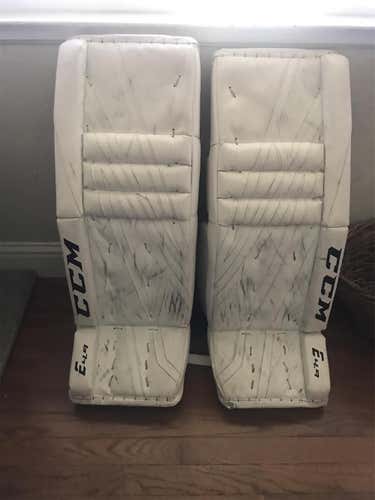 Used 32" CCM Extreme flex 4.9 Goalie Leg Pads