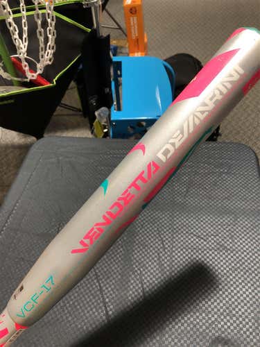 2017 DeMarini Composite Vendetta C6 (-12) 19 oz 31" Bat