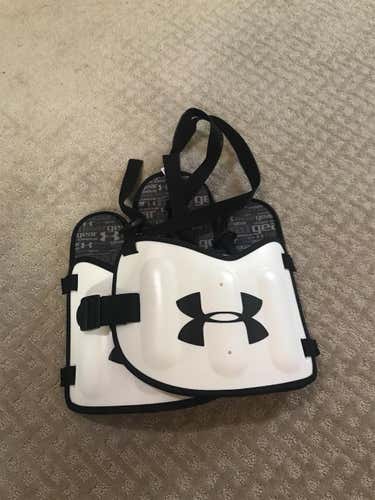 New Large Under Armour Shoulder Pads