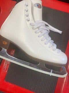 White New Riedell Figure Skates Size 8.5
