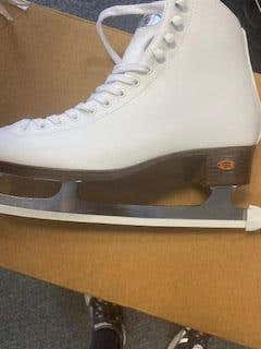 White New Riedell Figure Skates Size 7