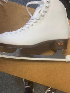 White New Riedell Figure Skates Size 9