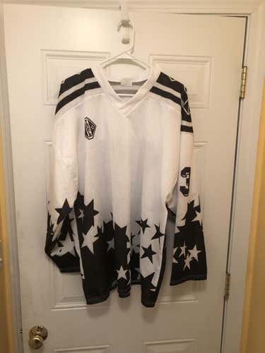 White Used Adult Men's Size 52 Tackla Jersey Number 13
