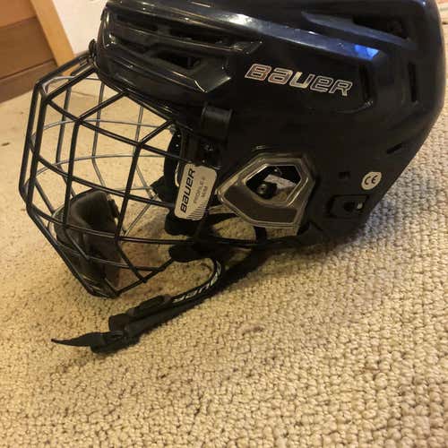 Navy Blue Medium Bauer Re-Akt 150 Helmet