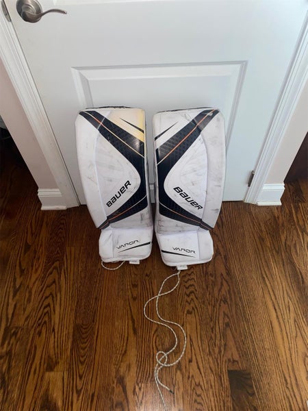 Used 26" Bauer Vapor X700 Goalie Leg Pads