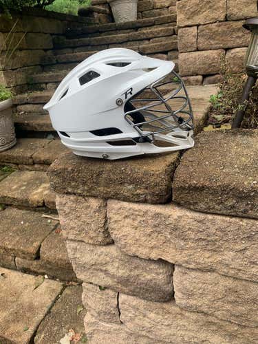 White Used Player's Cascade R Helmet
